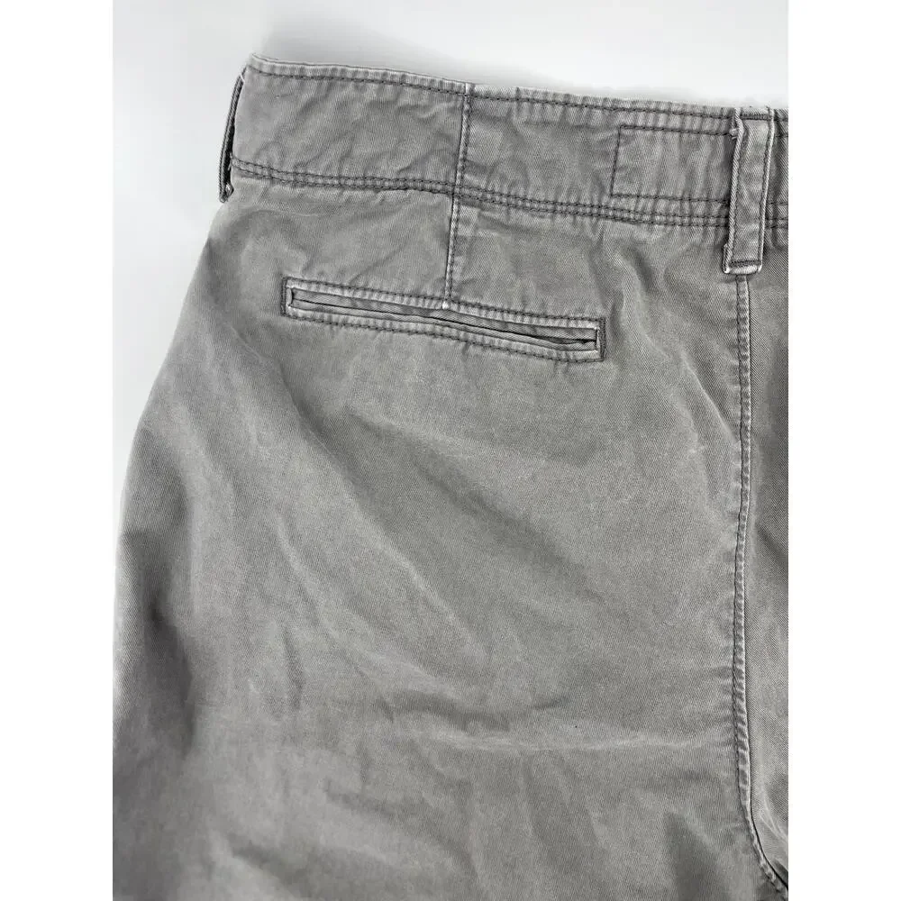 American Eagle Outfitters Prep Chino Shorts Men’s 31 Gray Vacation